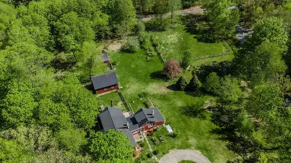 62-64 West St, Pepperell, MA 01463