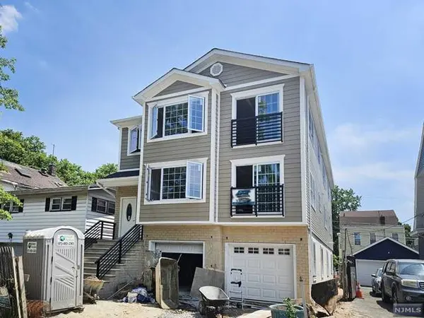 38 Newfield ST, East Orange, NJ 07017