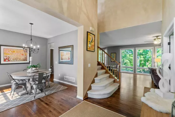 16565 77th CIR N, Maple Grove, MN 55311