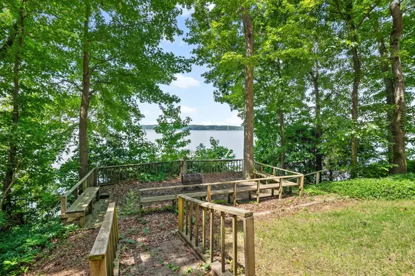 116 Mink Run Dr, Dover, TN 37058