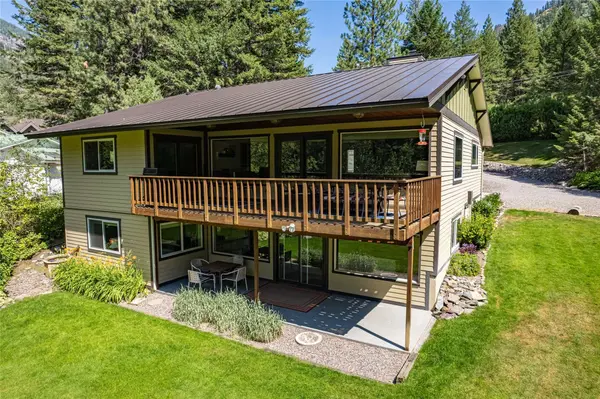 3009 River Bend DR, Bonner, MT 59823