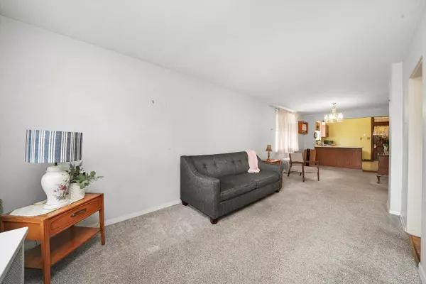 4832 S Ridgeway AVE, Chicago, IL 60632