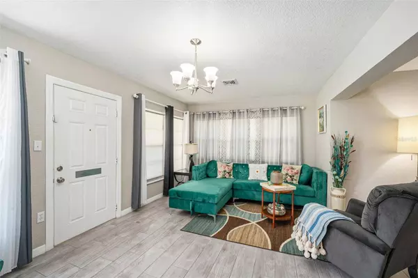 1075 8TH ST NW, Winter Haven, FL 33881