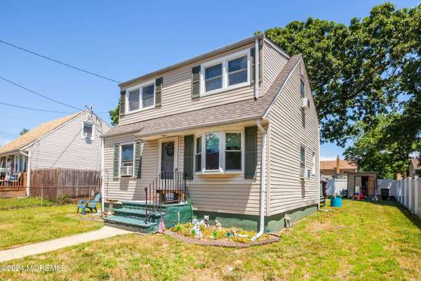 7 Trumen Place, Hazlet, NJ 07734