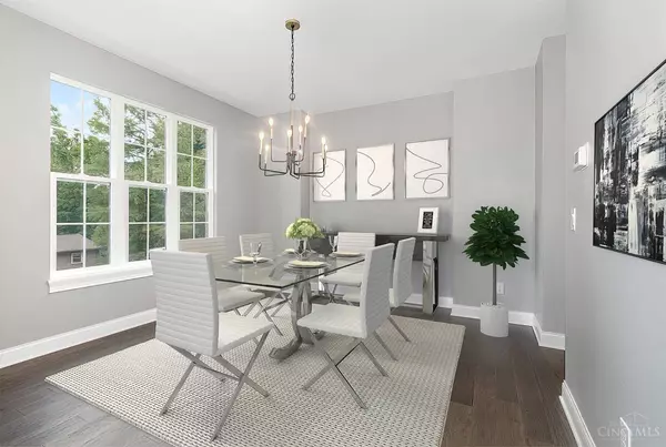 9658 Waxwing Dr, Blue Ash, OH 45241