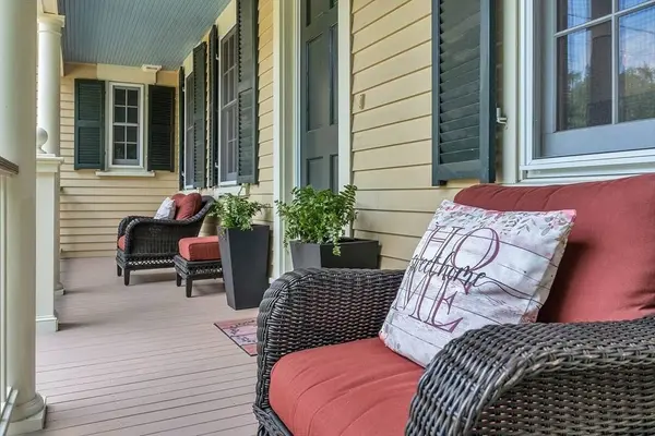 305 S Main St, Andover, MA 01810