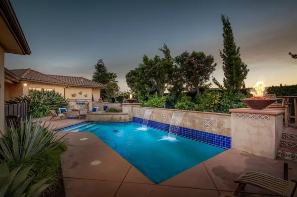 10901 N Woodrow Avenue, Fresno, CA 93730