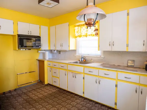 15621 E Valleyway Ave, Veradale, WA 99037