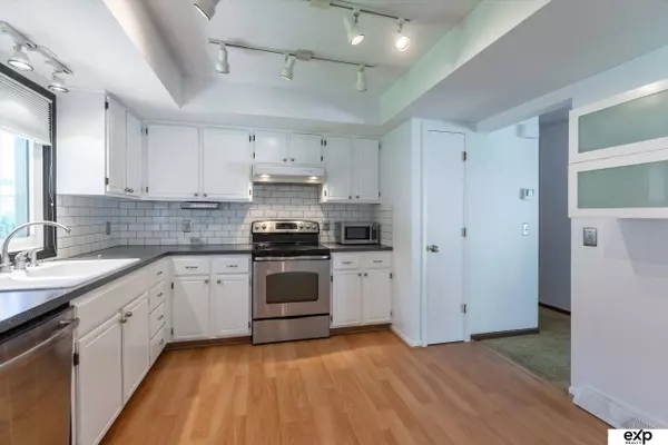 12930 Cady Avenue, Omaha, NE 68164