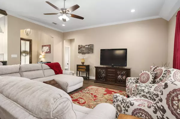 66 Sunline Dr, Petal, MS 39465