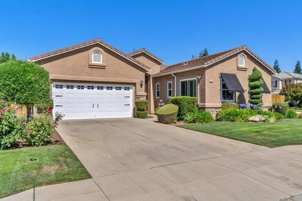 1838 N Joshua Avenue, Clovis, CA 93619