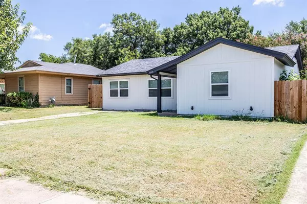 506 SW 15th Street, Grand Prairie, TX 75051