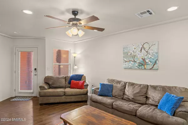 3872 Las Colinas DR, Las Cruces, NM 88012