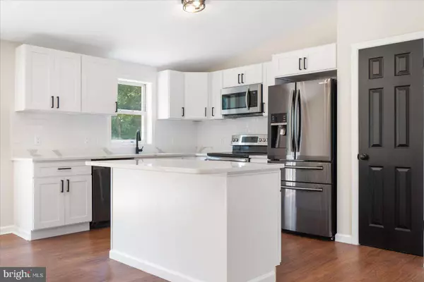 77 MARTIN RD, Conowingo, MD 21918