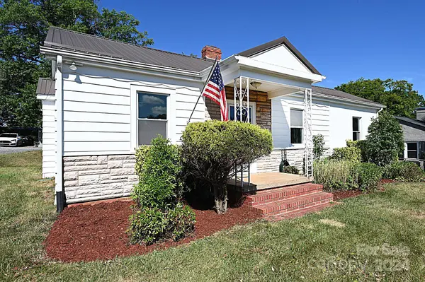 1241 11th ST NW, Hickory, NC 28601