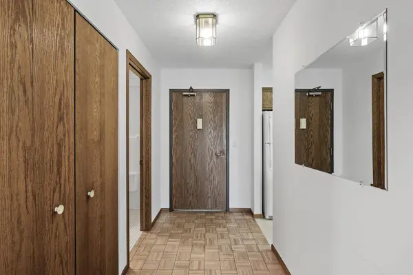 2275 Youngman AVE #207W, Saint Paul, MN 55116