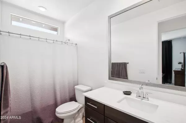 12438 W WAGON WHEEL Drive, Glendale, AZ 85307