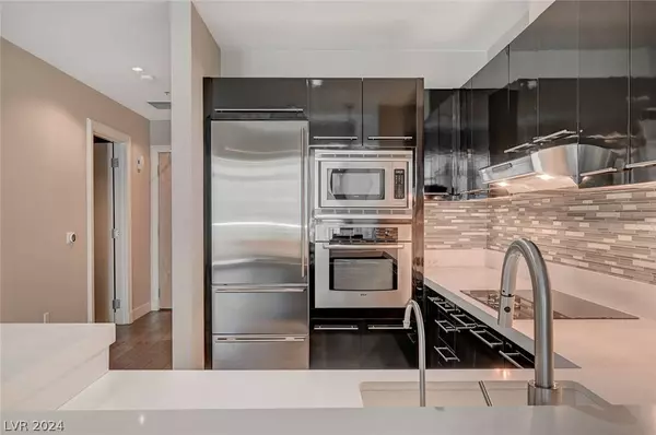 2700 Las Vegas Boulevard #402, Las Vegas, NV 89109