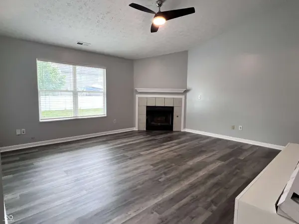 10167 Stillwell DR, Avon, IN 46123