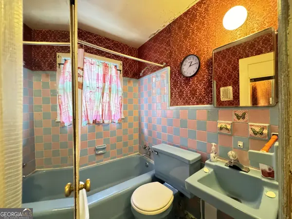 270 Chenault PL NW, Atlanta, GA 30314