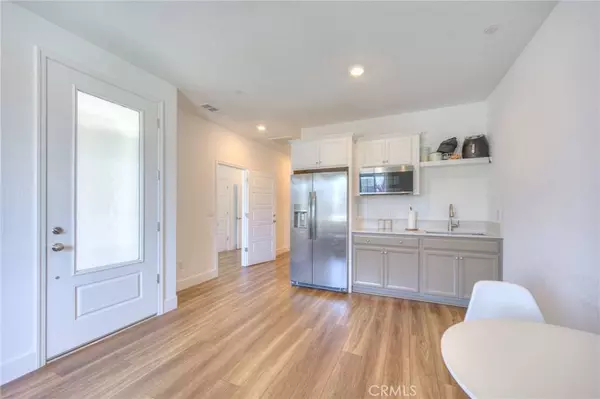 5839 E Belgravia AVE, Fresno, CA 93727