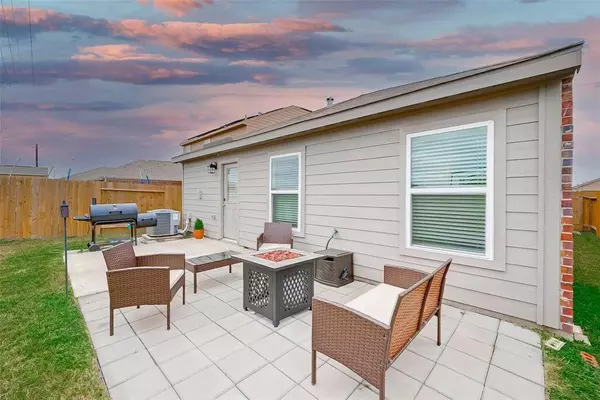 6142 El Oro DR, Houston, TX 77048