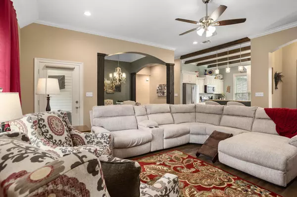 66 Sunline Dr, Petal, MS 39465