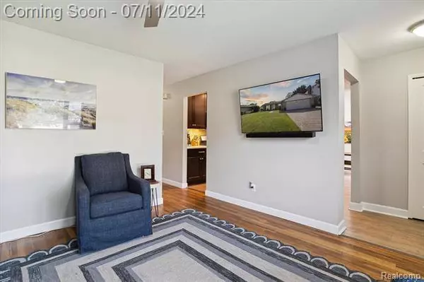 13571 MARK Street, Southgate, MI 48195