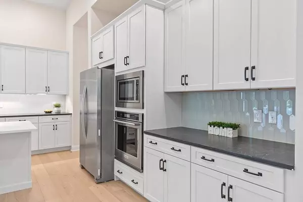 42 Barnes Blvd #42, Hudson, MA 01749