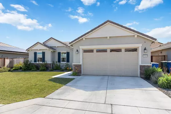 2040 N Redda Road, Fresno, CA 93737