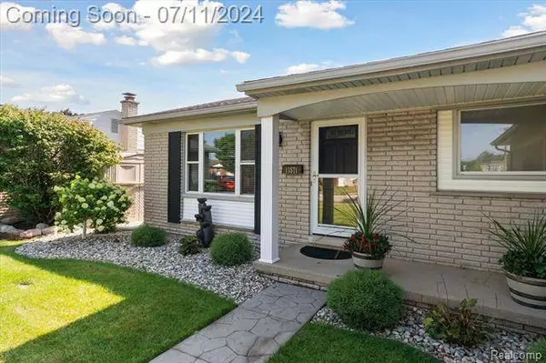 13571 MARK Street, Southgate, MI 48195