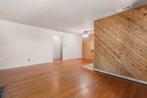 2405 Verna WAY, Sacramento, CA 95864