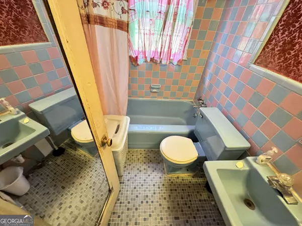 270 Chenault PL NW, Atlanta, GA 30314