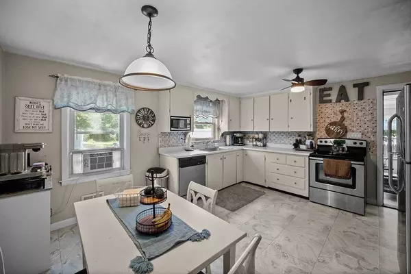 380 South Ave, Attleboro, MA 02703