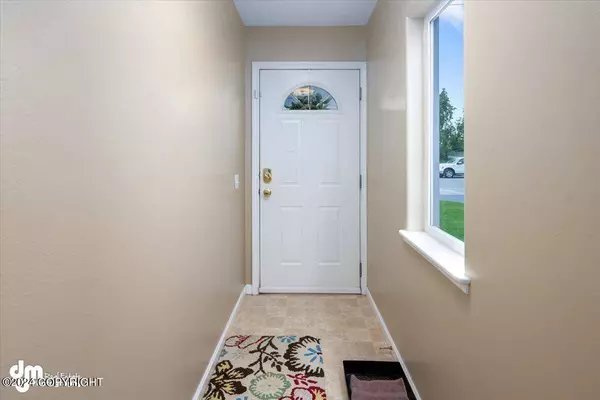 6301 Laurel ST, Anchorage, AK 99507