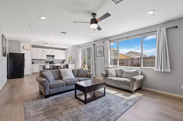 2040 N Redda Road, Fresno, CA 93737