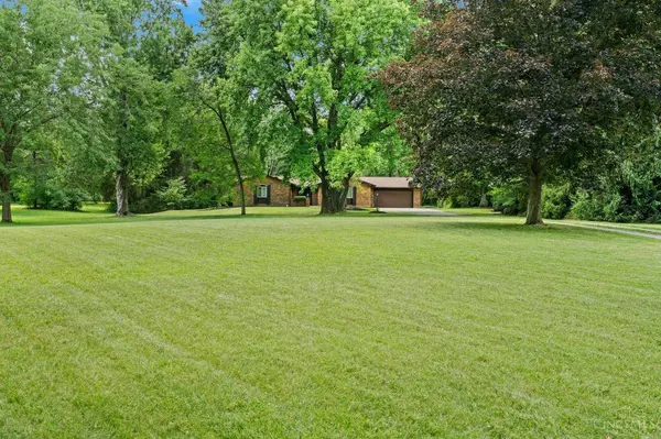 4961 Bath Rd, Bath Twp, OH 45424