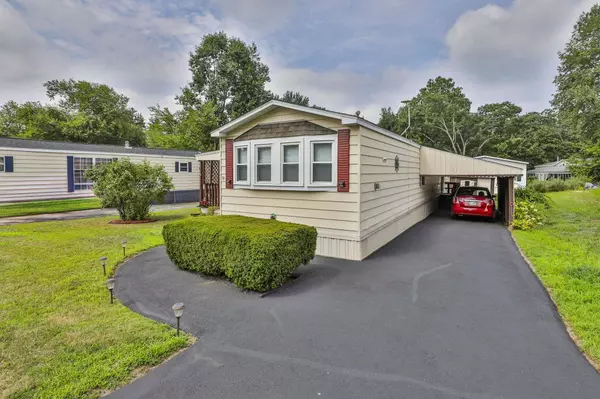 13 Cottonwood LN, Merrimack, NH 03054