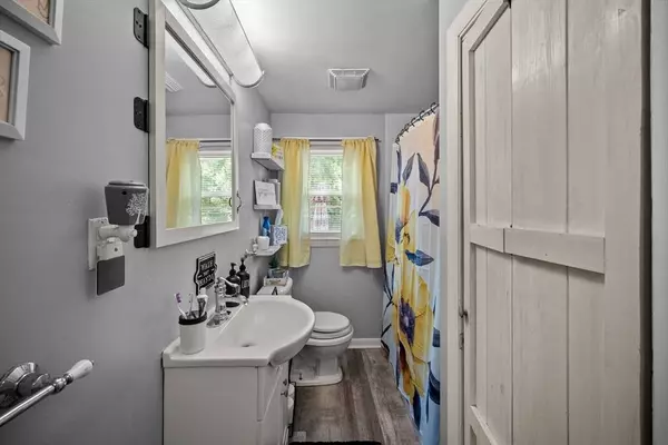 380 South Ave, Attleboro, MA 02703