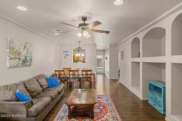 3872 Las Colinas DR, Las Cruces, NM 88012