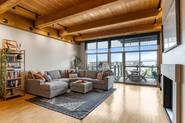 541 E Erie Unit 408, Milwaukee, WI 53202