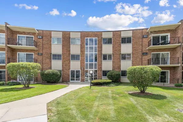 9716 S Karlov Avenue #107, Oak Lawn, IL 60453
