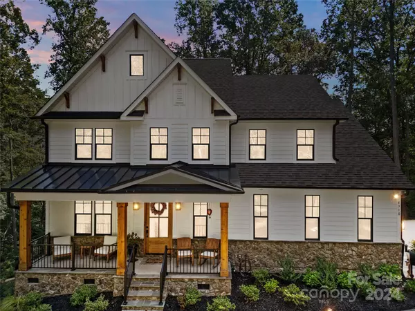 4310 Palm DR, Denver, NC 28037