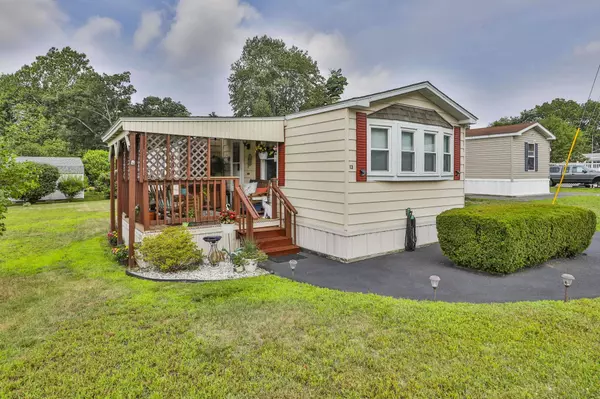 13 Cottonwood LN, Merrimack, NH 03054