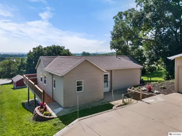 503 S 15th Street, Fort Calhoun, NE 68023