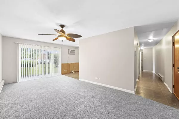 9716 S Karlov Avenue #107, Oak Lawn, IL 60453