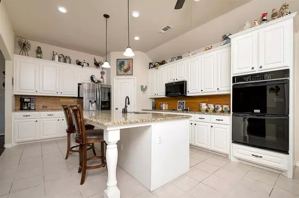 6321 Keyhole Circle, Lake Worth, TX 76135