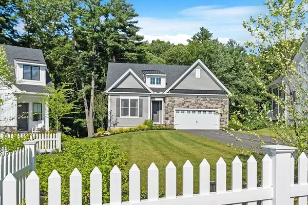 42 Barnes Blvd #42, Hudson, MA 01749