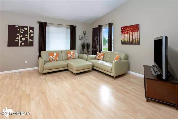 6301 Laurel ST, Anchorage, AK 99507