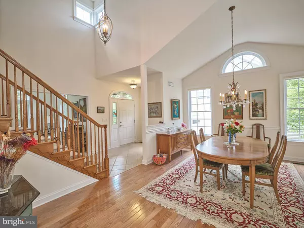 404 SNOWY OWL LN, New Hope, PA 18938